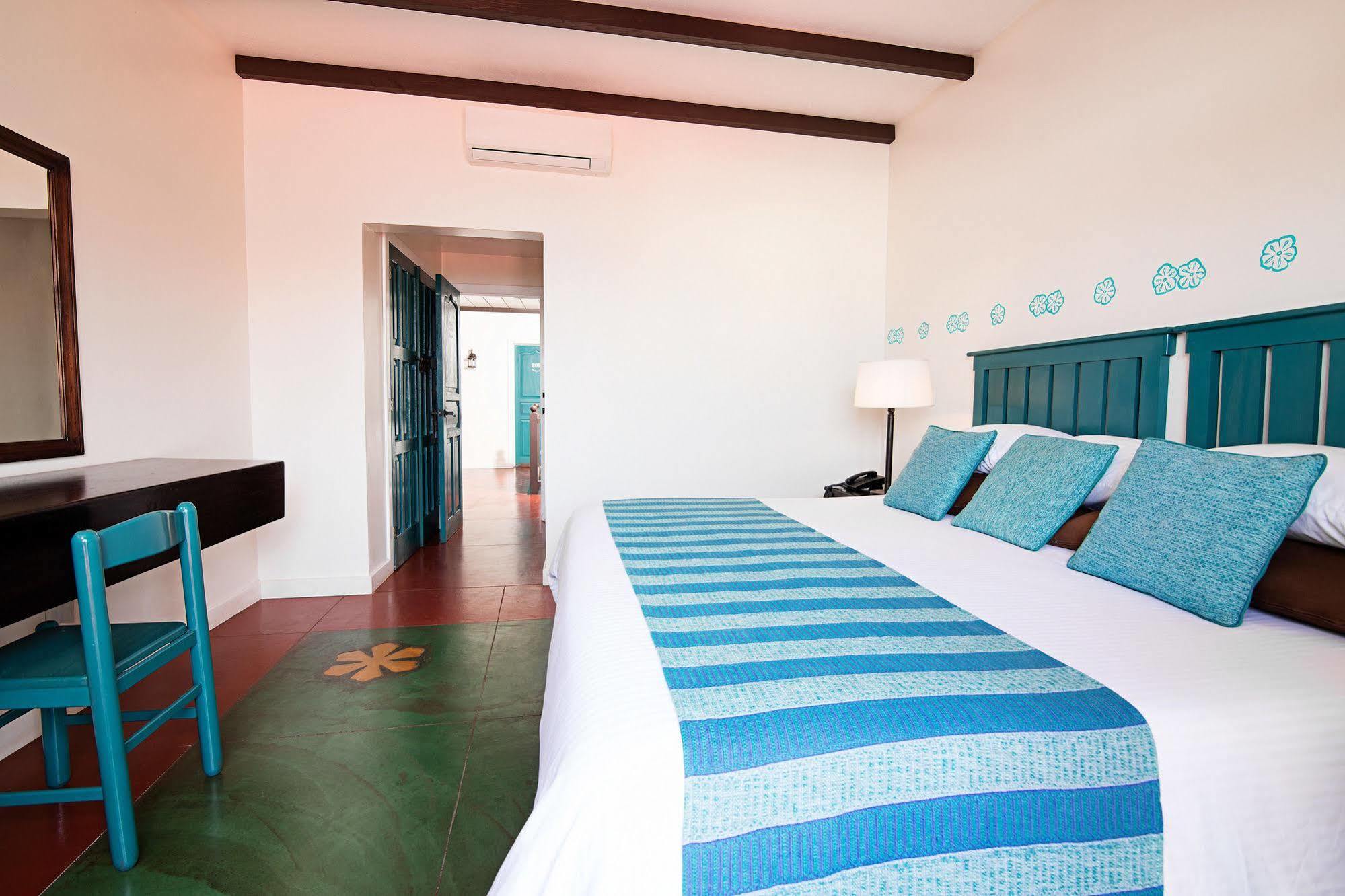 Hotel Isla De Flores Eksteriør bilde