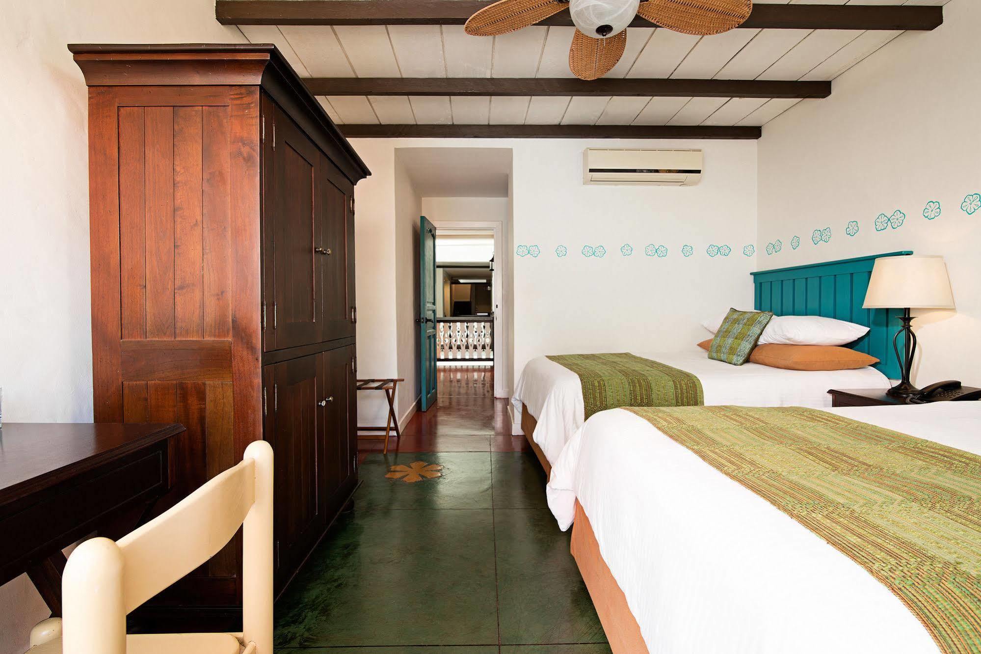 Hotel Isla De Flores Eksteriør bilde
