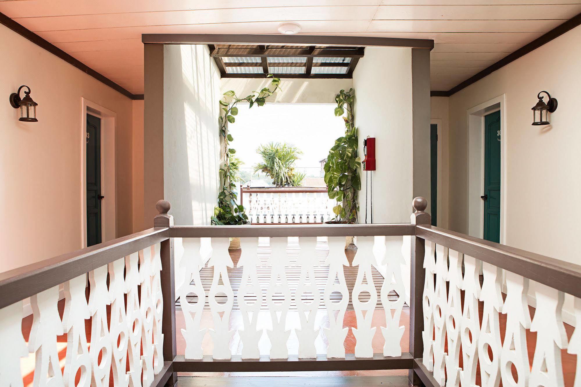 Hotel Isla De Flores Eksteriør bilde